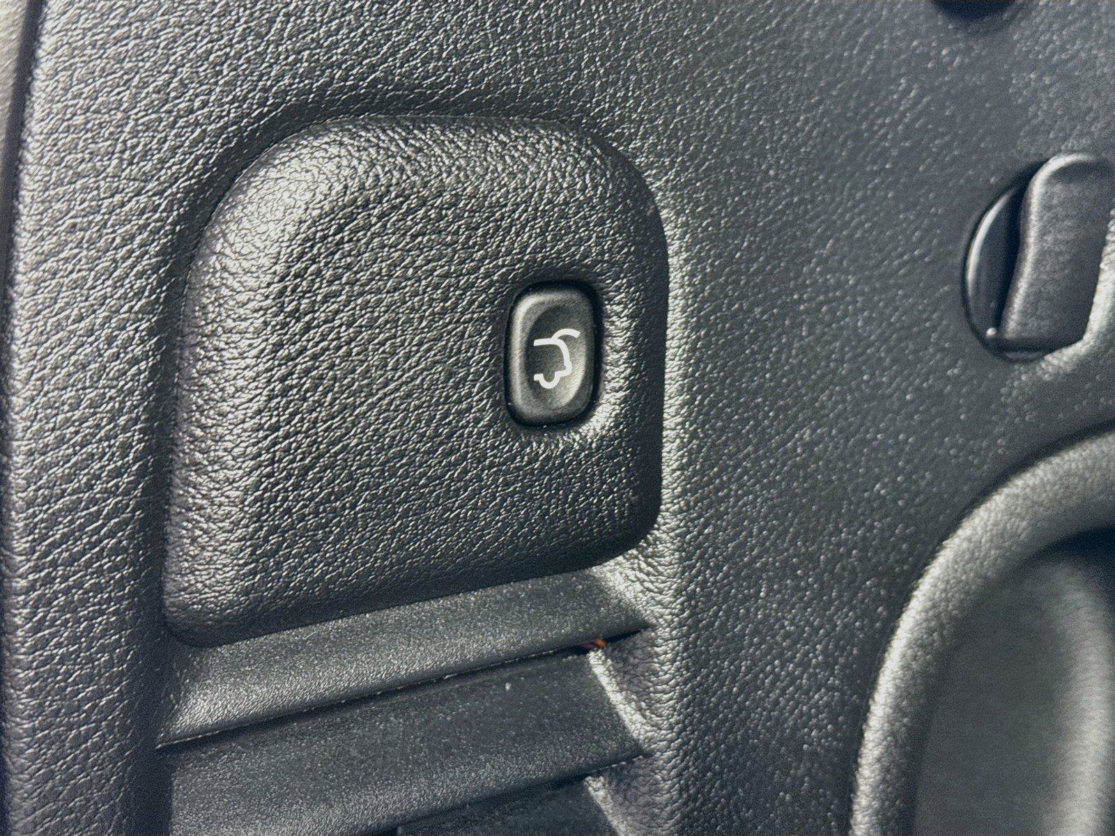 Used 2021 Jeep Grand Cherokee Limited RWD image 42