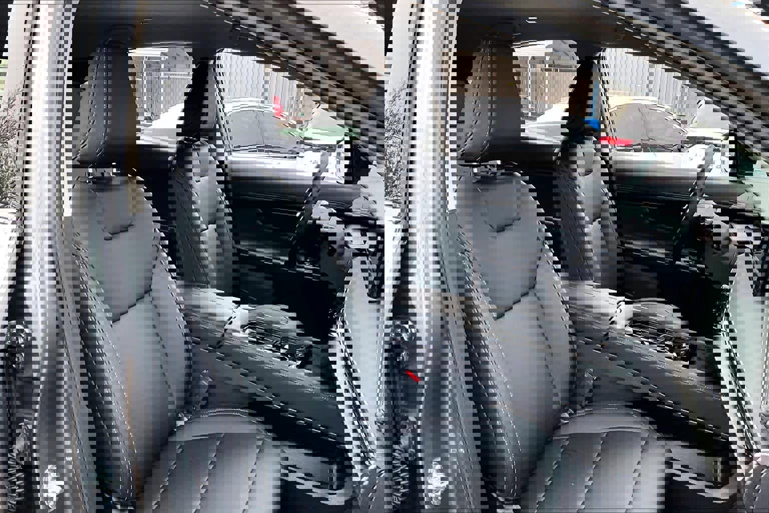 Certified 2025 Nissan Murano SV image 9