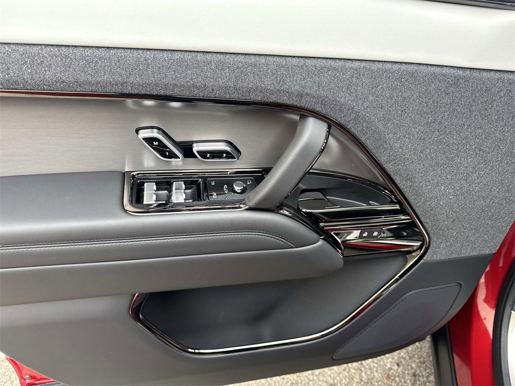 New 2026 Land Rover Range Rover Sport Dynamic SE image 18