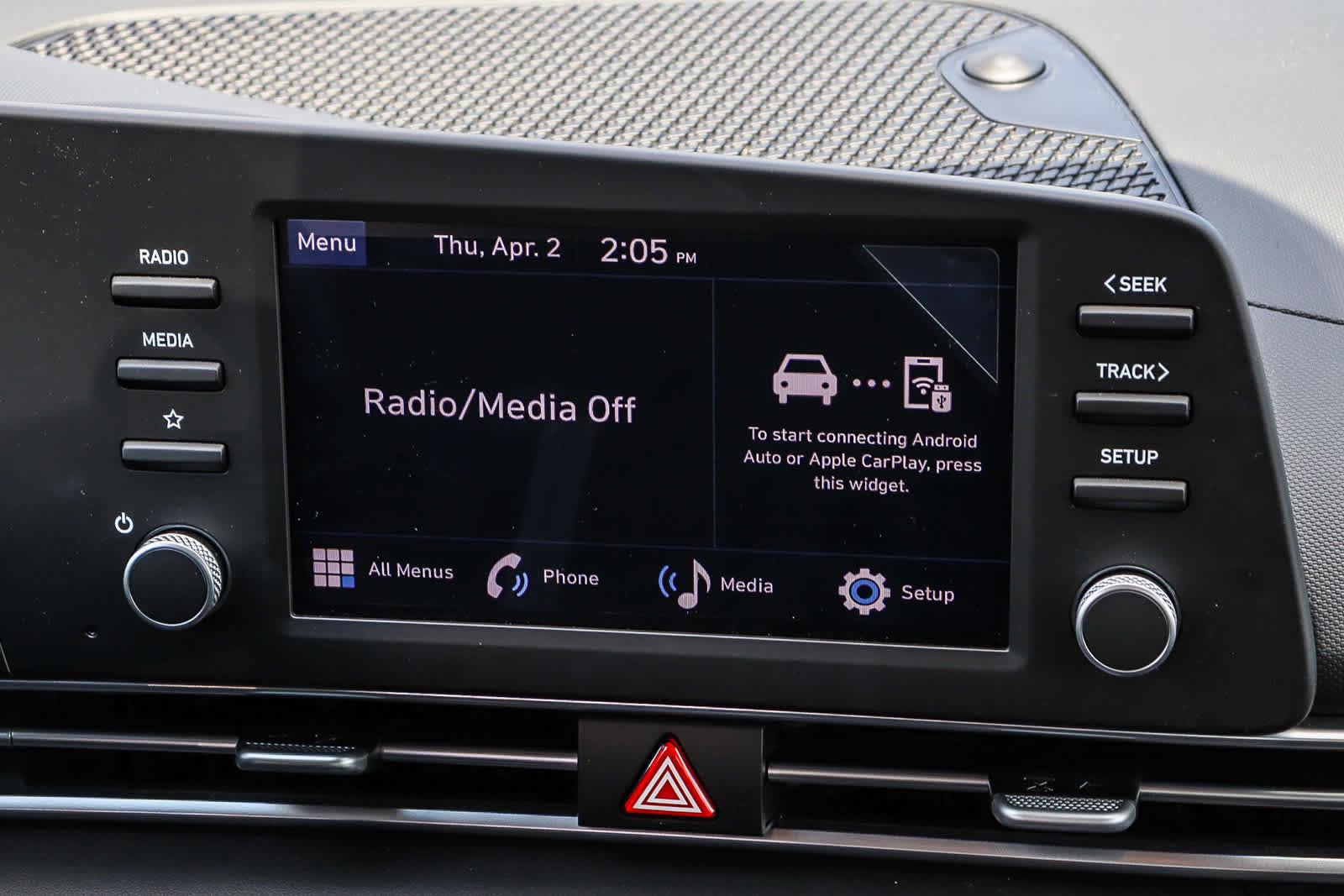 Used 2025 Hyundai Elantra SE w/ Cargo Package image 15