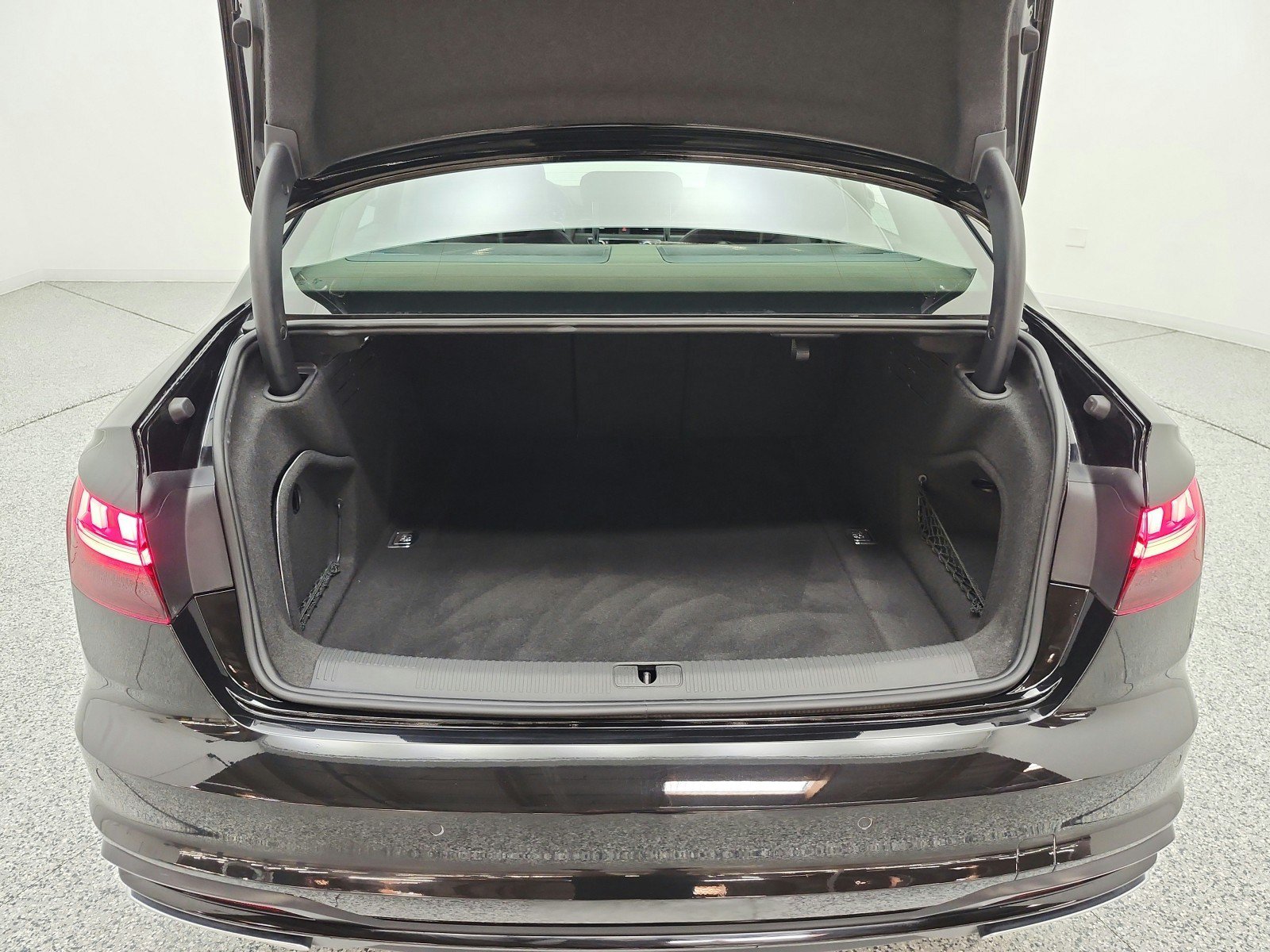 Used 2023 Audi A4 2.0T Premium Plus w/ Premium Plus Package AWD/4WD image 19