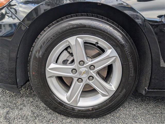 Used 2022 Chevrolet Malibu LS image 17