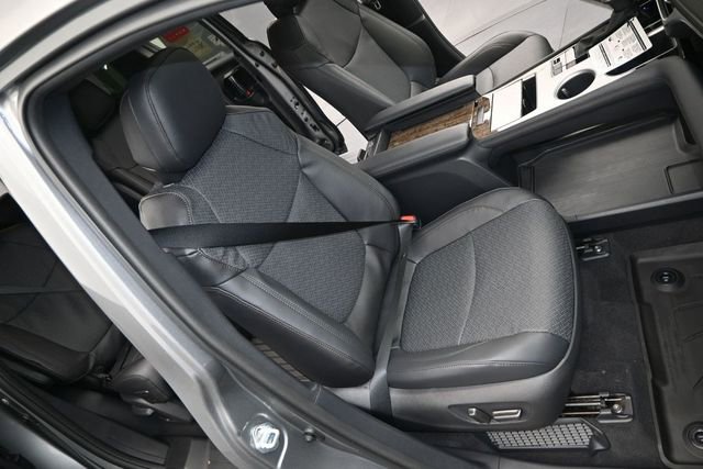 New 2026 Toyota Sienna Limited FWD image 17