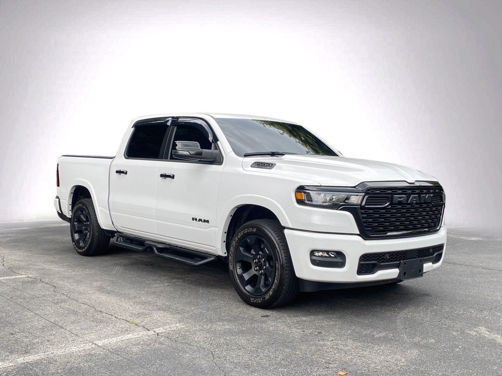 Used 2025 RAM 1500 Big Horn AWD/4WD image 2