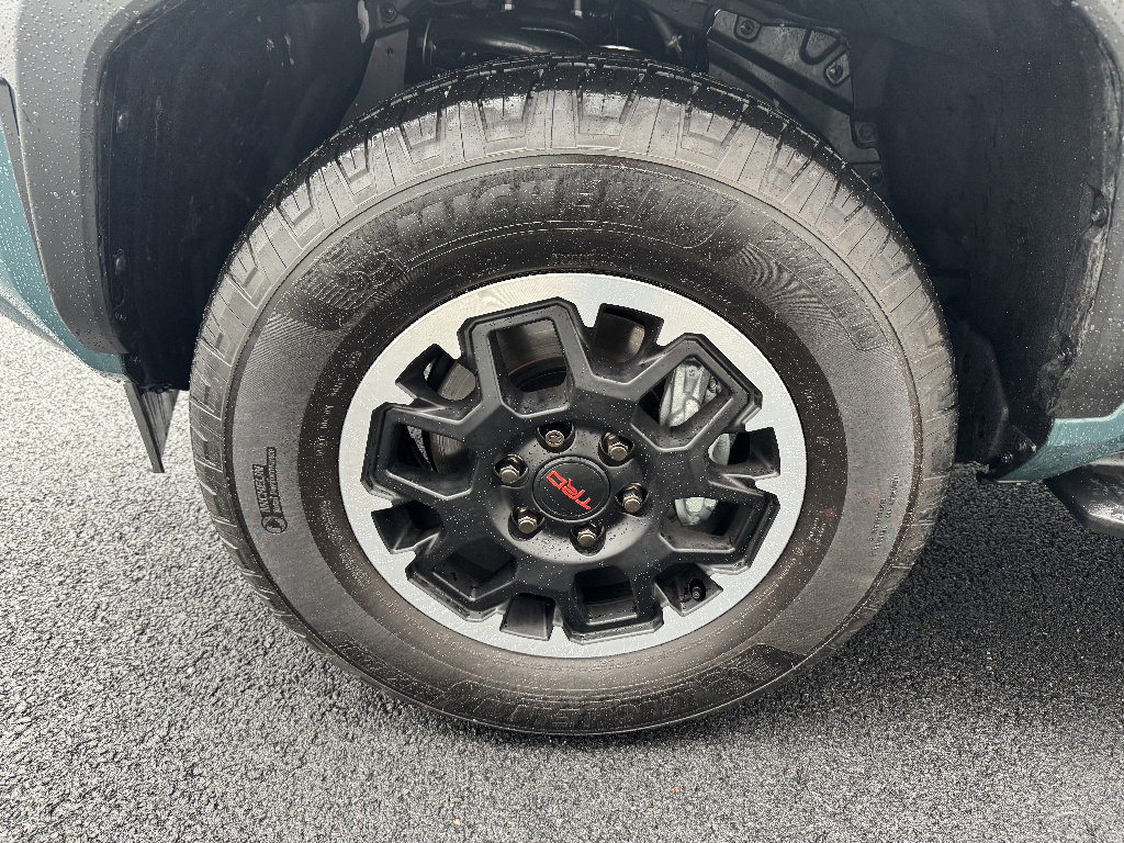 Used 2025 Toyota 4Runner TRD Off-Road Premium w/ Tow Technology Package image 27