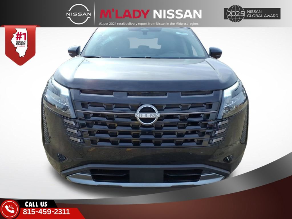 New 2026 Nissan Pathfinder SL image 2