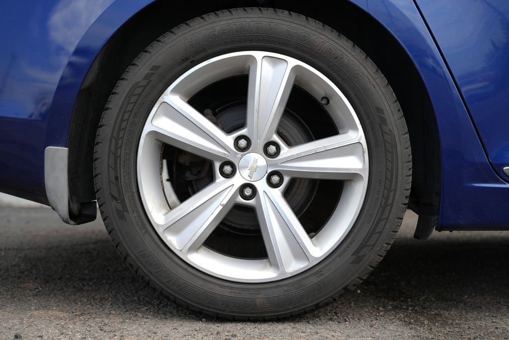 Used 2013 Chevrolet Cruze LT image 9