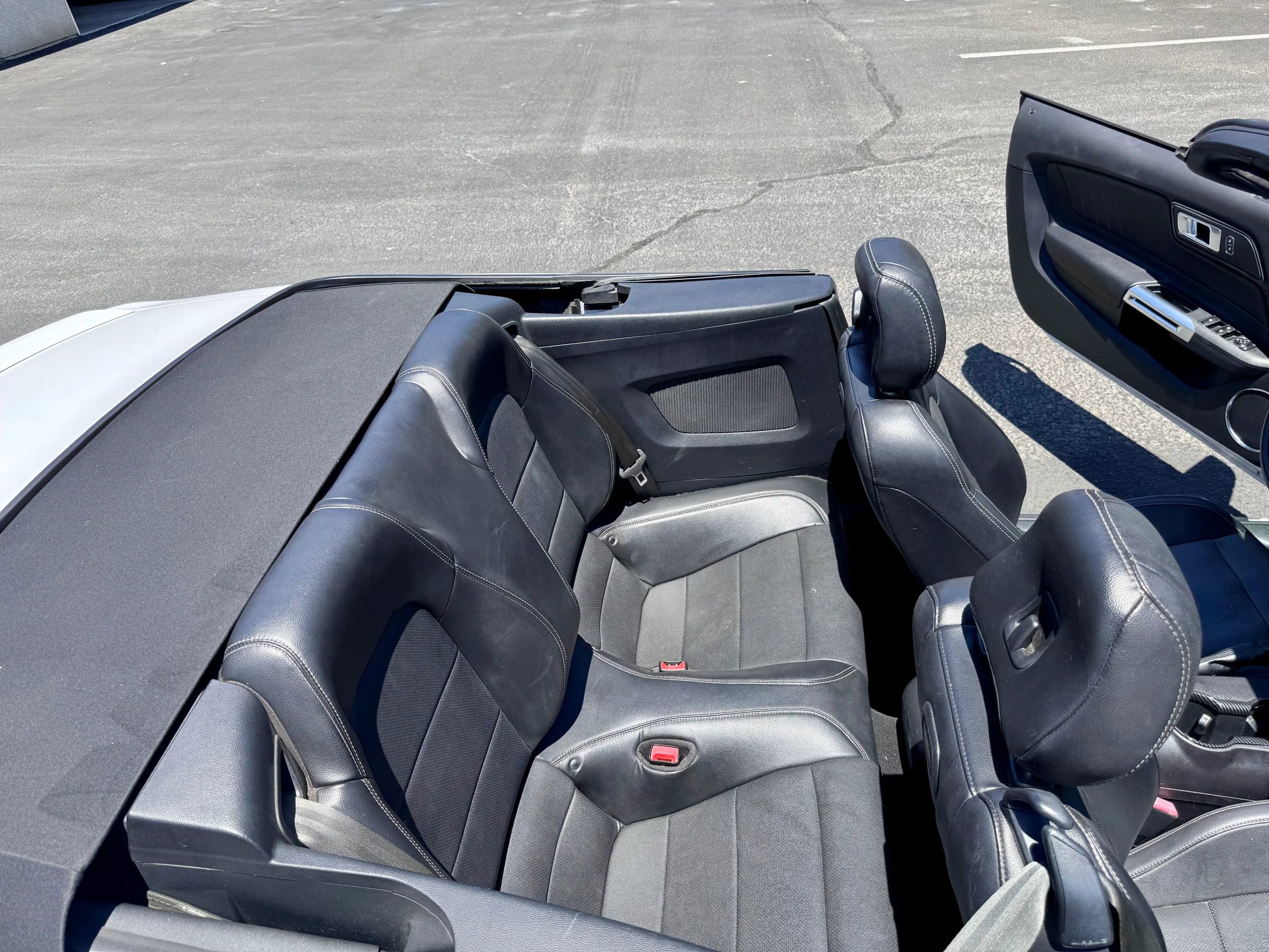 Used 2020 Ford Mustang Premium image 14