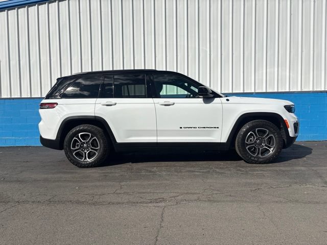 Used 2023 Jeep Grand Cherokee Trailhawk w/ Advanced Protech Group II
