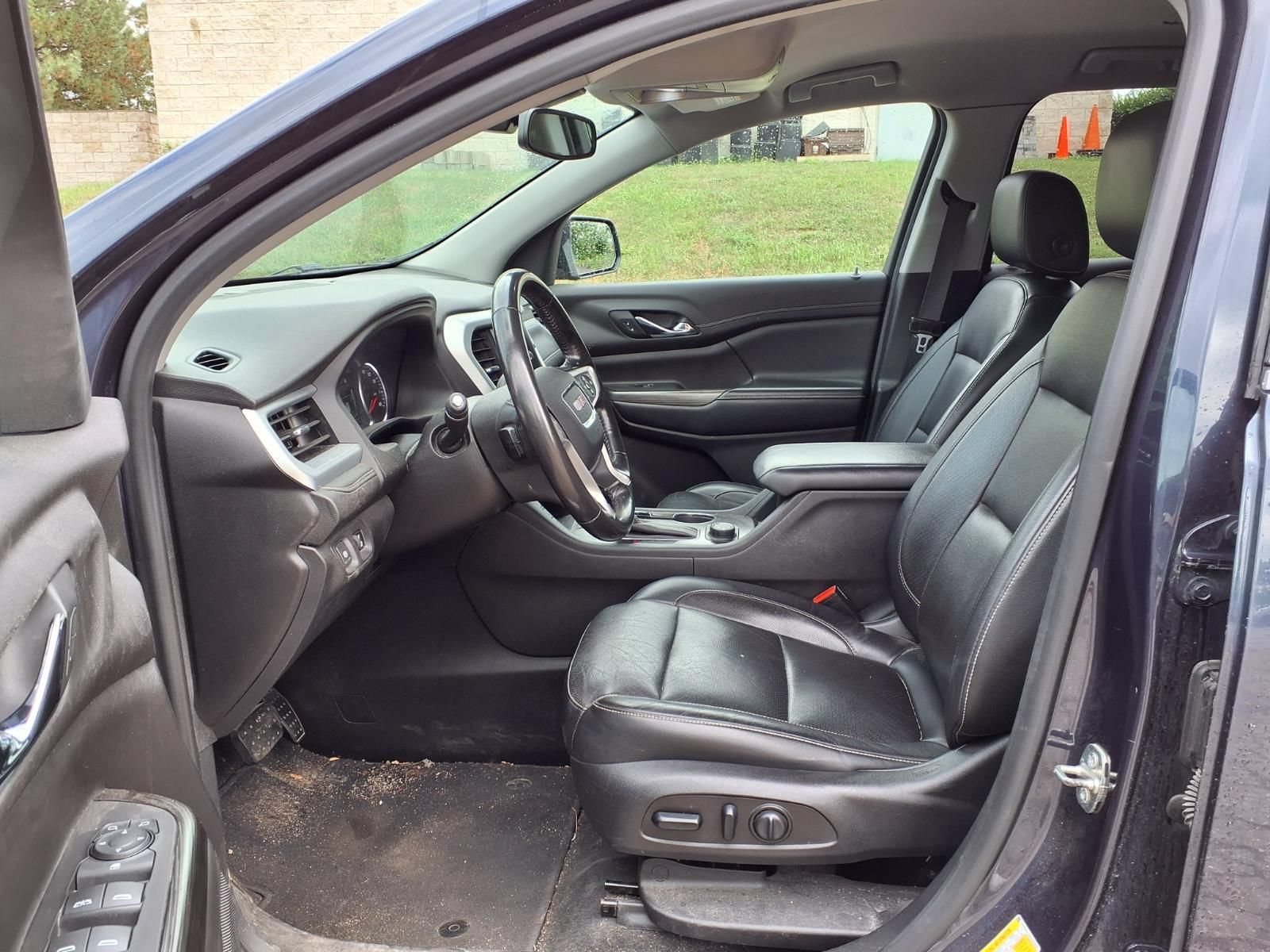 Used 2019 GMC Acadia SLT AWD/4WD image 17