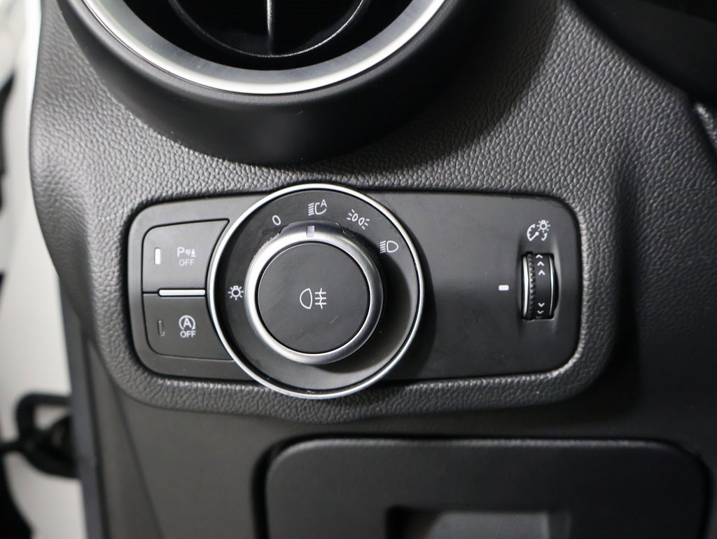 Used 2022 Alfa Romeo Stelvio Sprint image 25