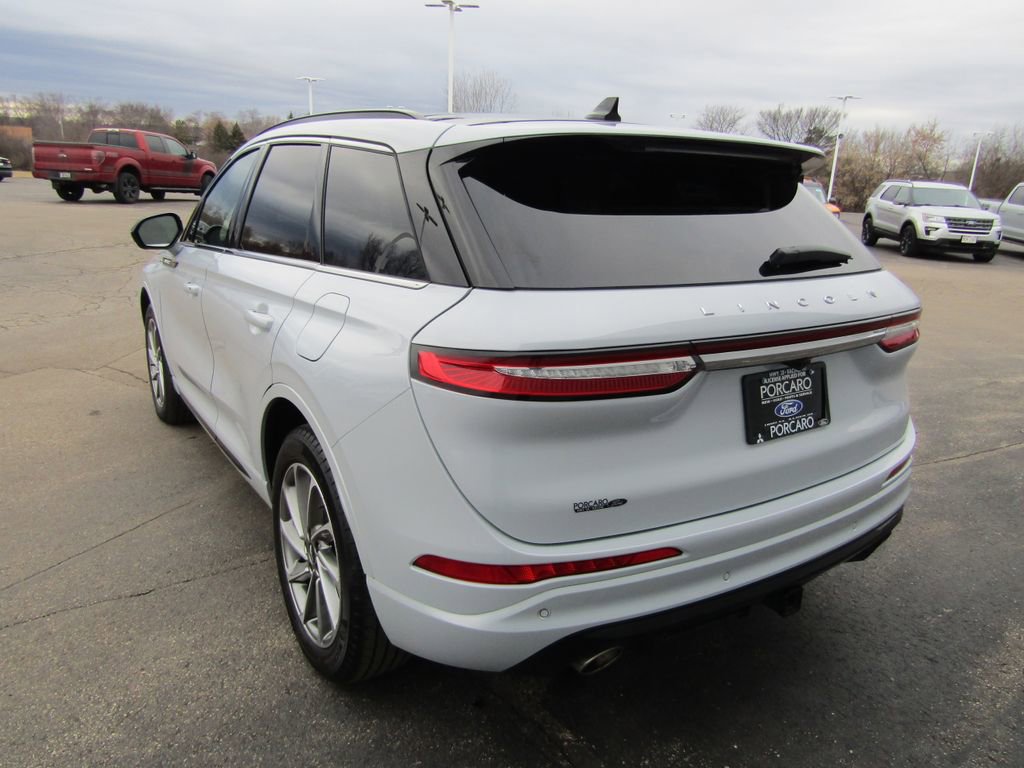 Used 2025 Lincoln Corsair Grand Touring w/ Equipment Group 301A AWD/4WD image 3