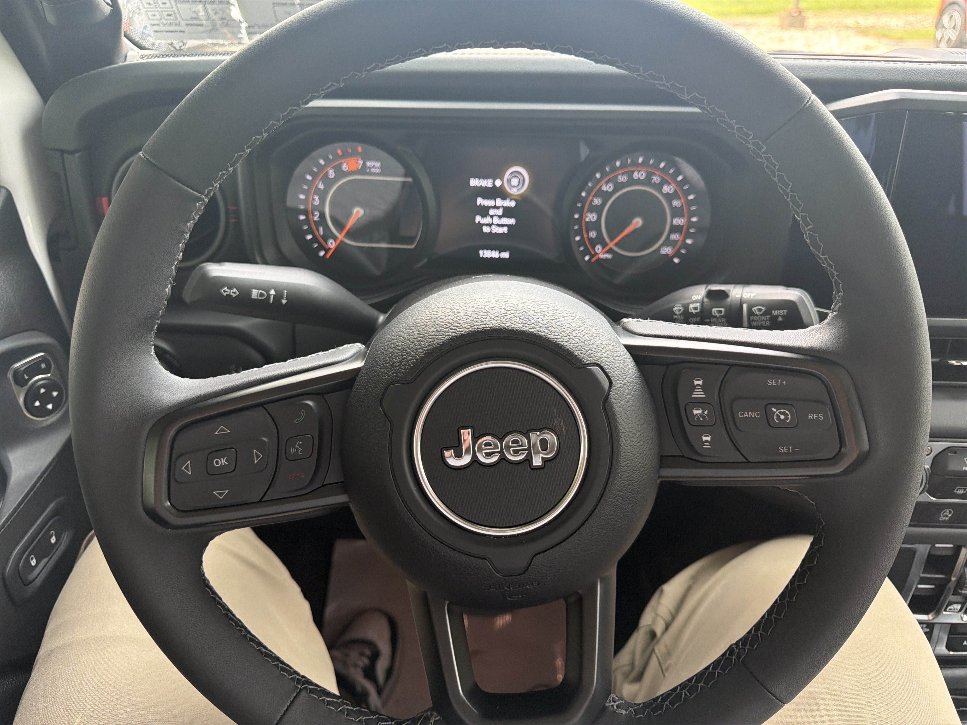 Used 2026 Jeep Wrangler Unlimited Rubicon AWD/4WD image 7