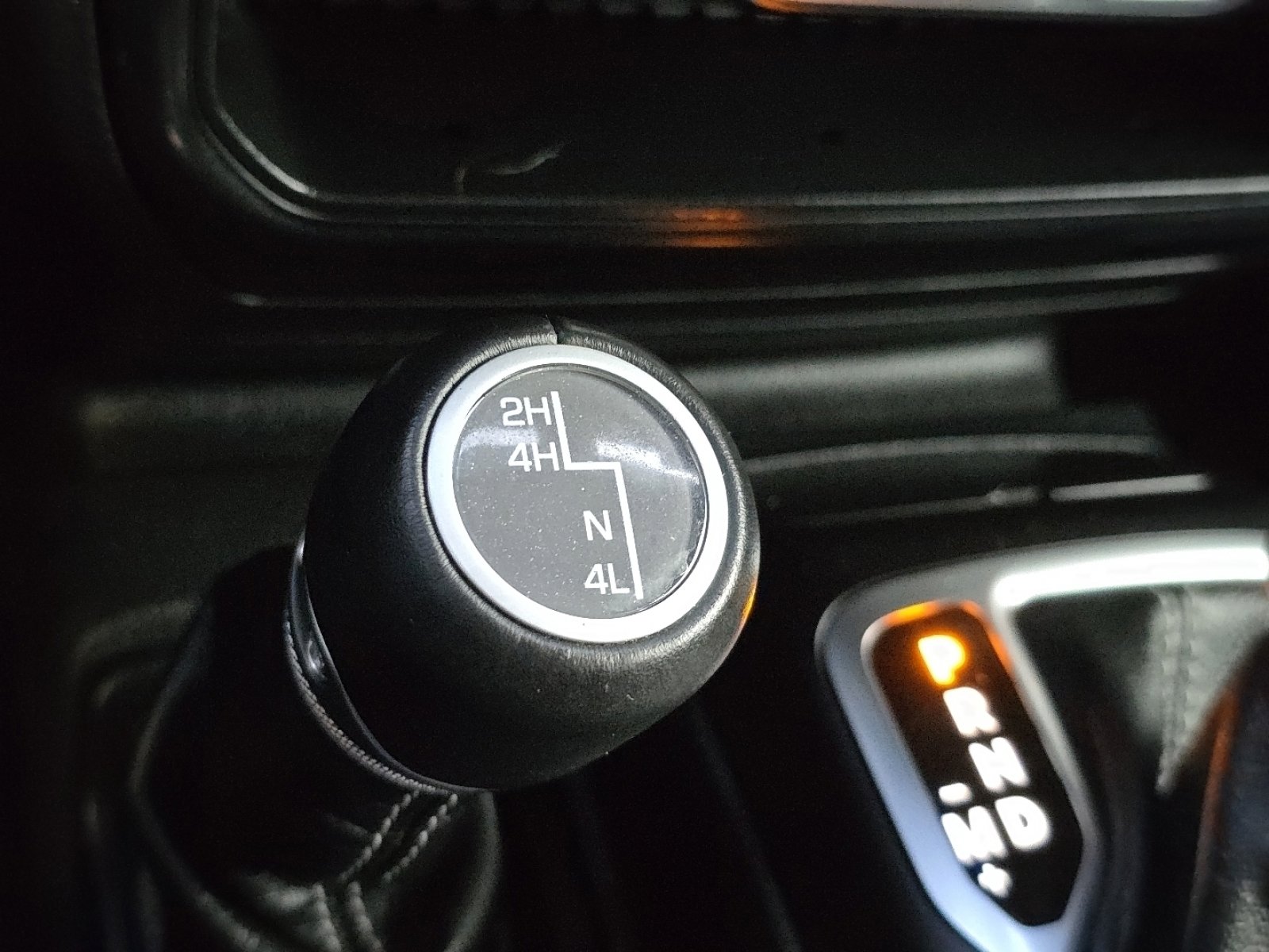 Used 2020 Jeep Gladiator Overland image 11