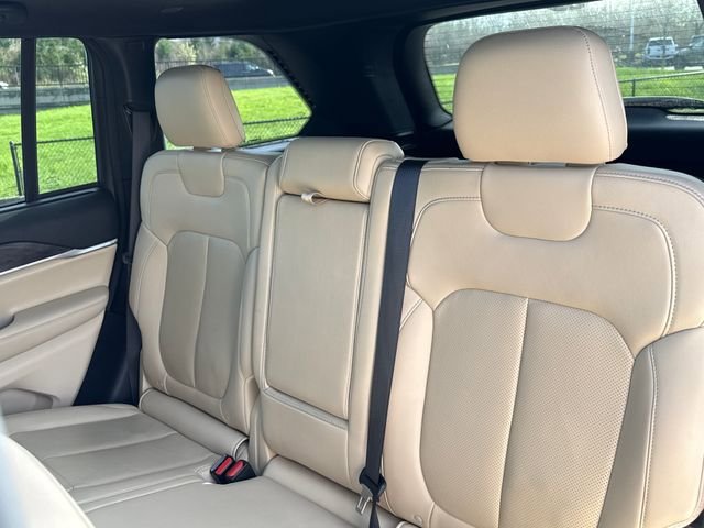 Used 2023 Jeep Grand Cherokee 4WD 4xe w/ Luxury Tech Group II image 16