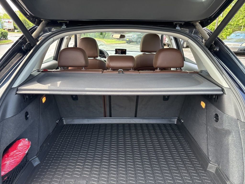 Used 2015 Audi Q3 2.0T Prestige w/ Prestige Package AWD/4WD image 37