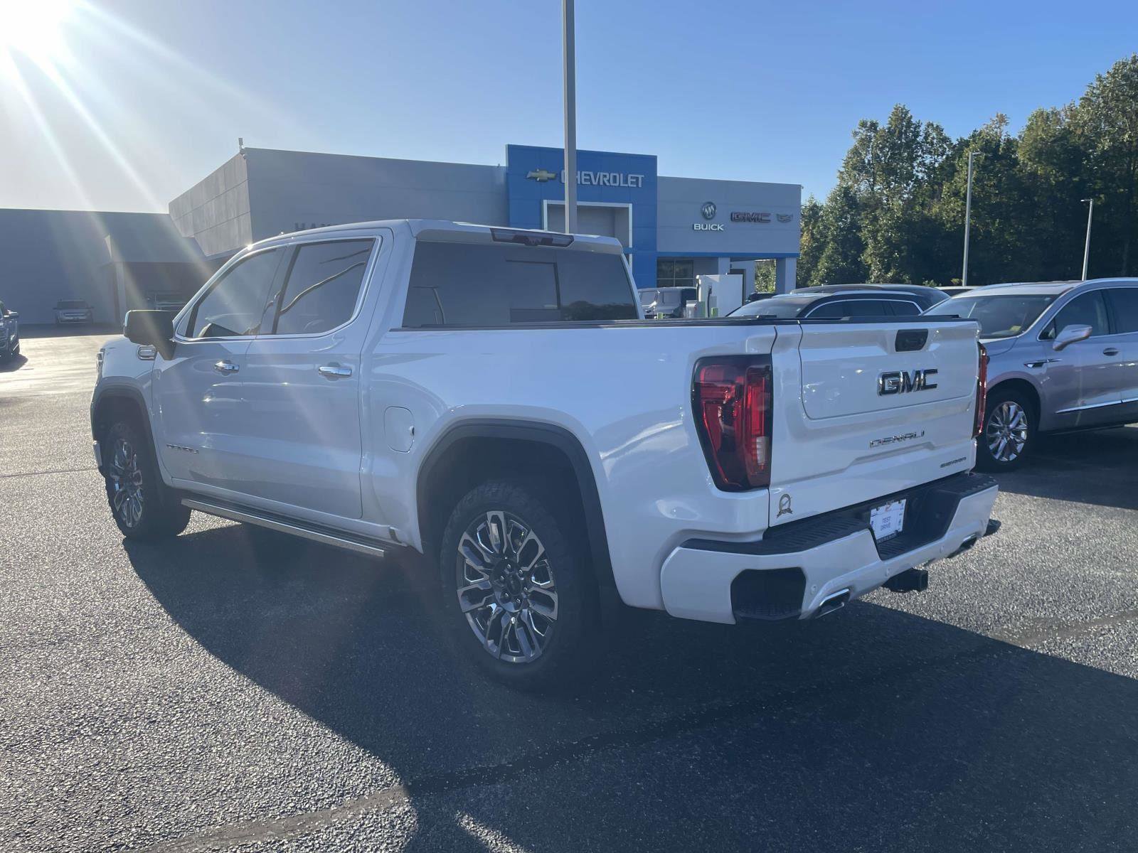 Certified 2025 GMC Sierra 1500 Denali Ultimate image 13