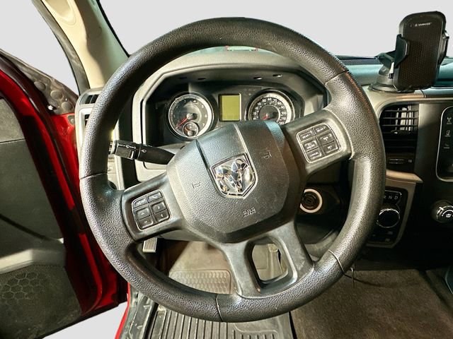 Used 2017 RAM 1500 Classic SLT AWD/4WD image 12