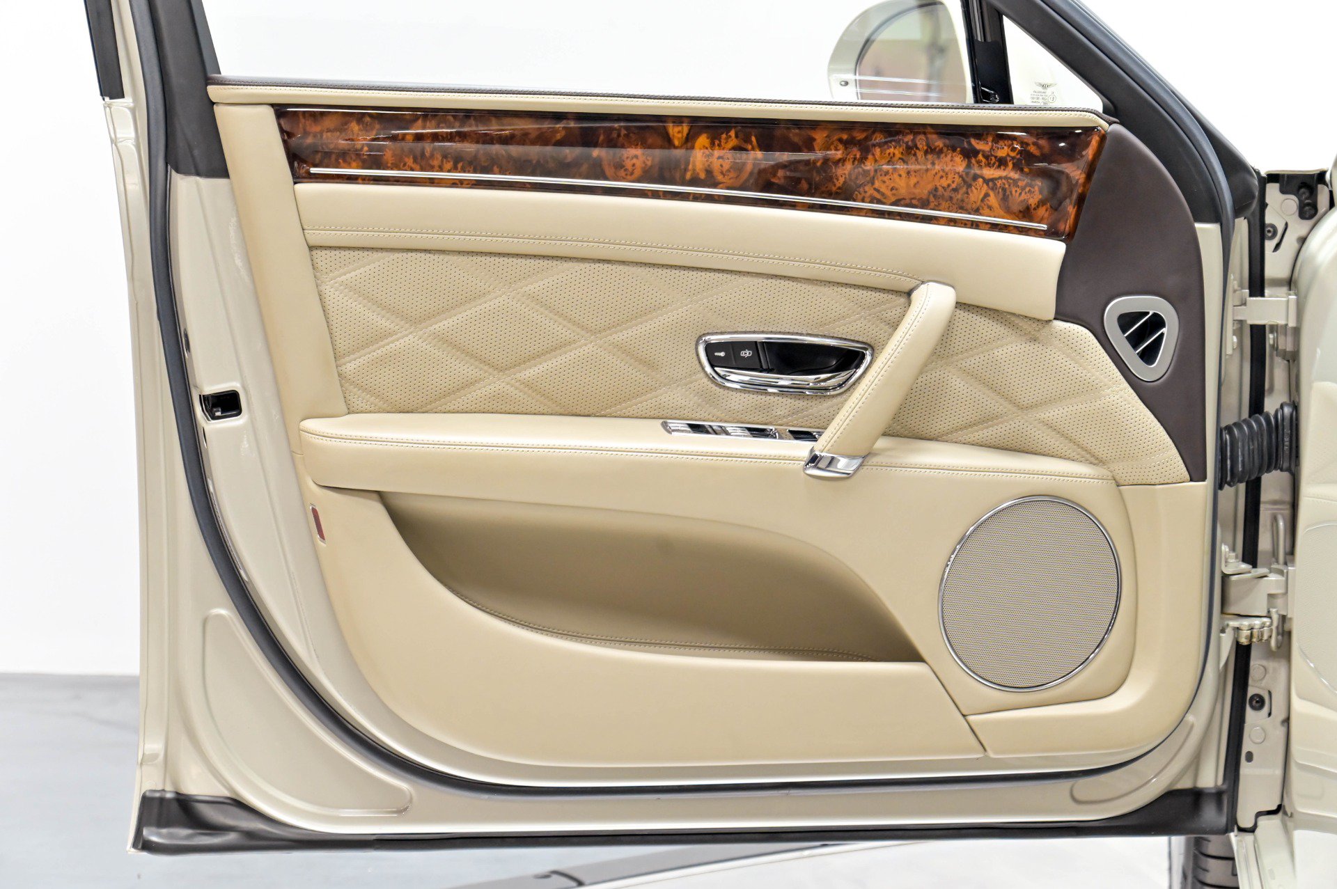 Used 2015 Bentley Flying Spur W12 AWD/4WD image 67