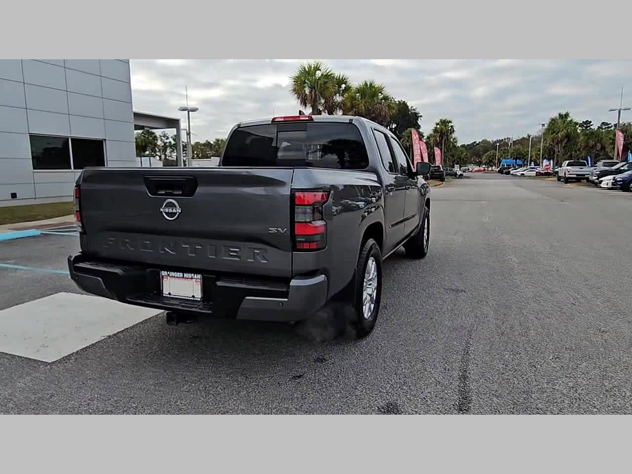 Used 2024 Nissan Frontier SV w/ SV Convenience Package image 31