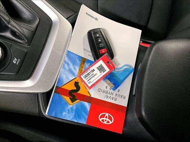 Certified 2025 Toyota RAV4 XLE w/ Convenience Package AWD/4WD image 30