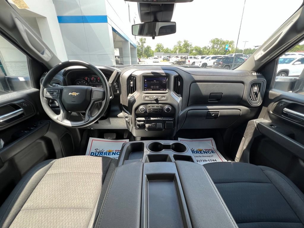 Used 2025 Chevrolet Silverado 2500 Custom w/ Custom Convenience Package AWD/4WD image 2
