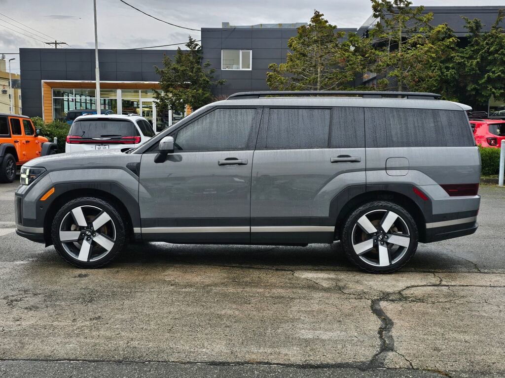 Used 2024 Hyundai Santa Fe Limited image 4