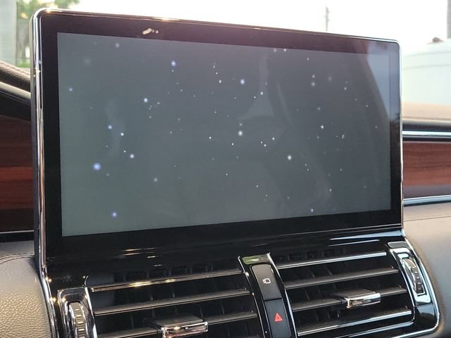Used 2024 Lincoln Navigator Premiere AWD/4WD image 22