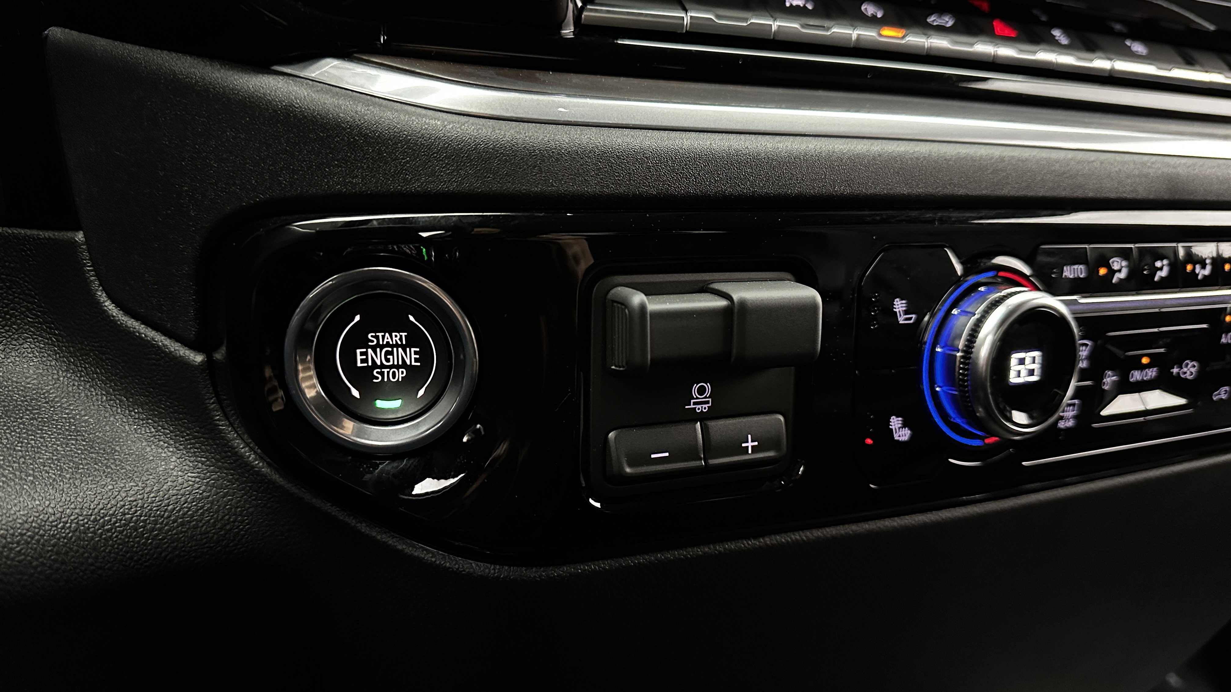 Used 2026 GMC Sierra 1500 SLT image 19