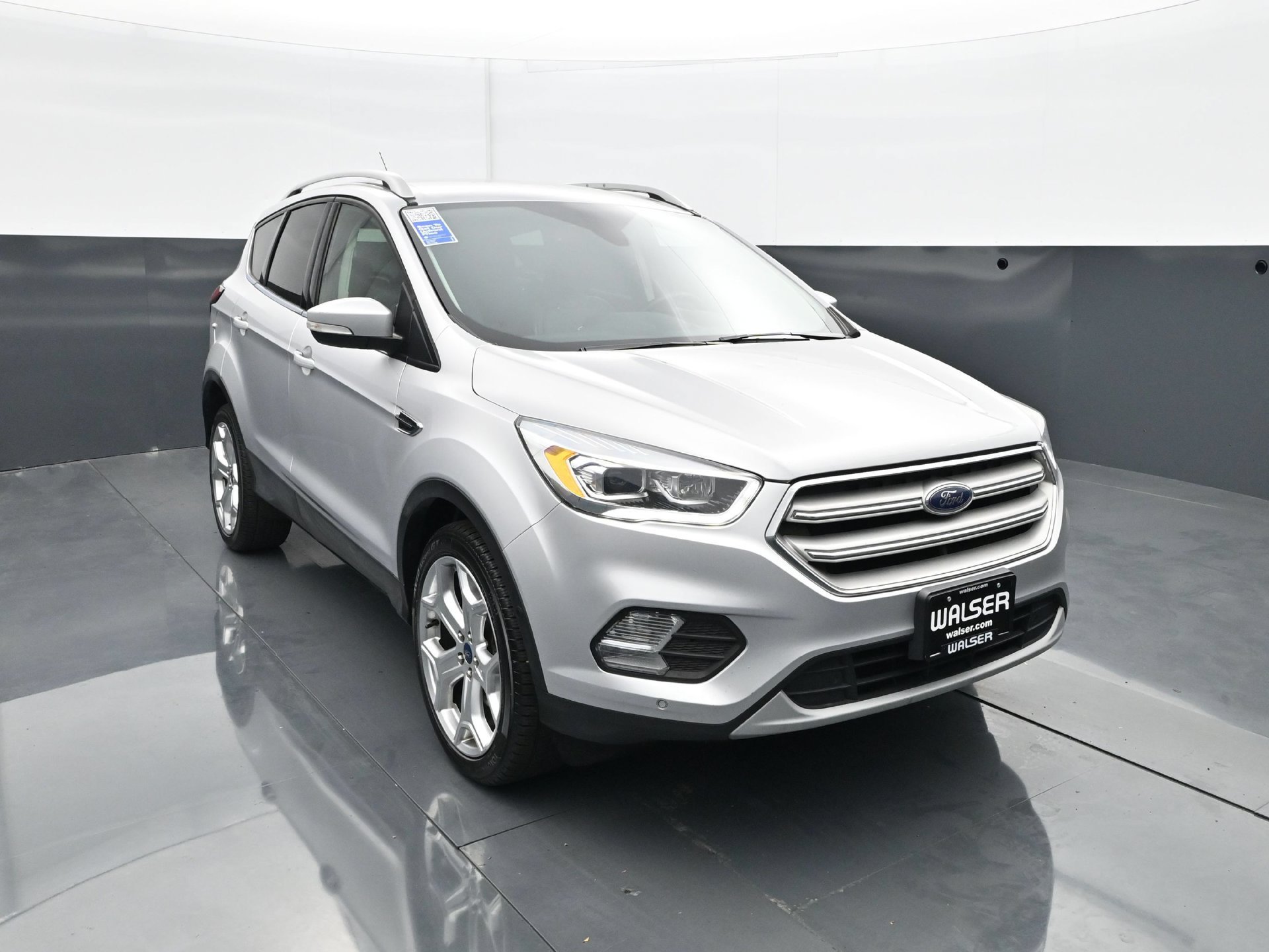 Used 2019 Ford Escape Titanium w/ U9j03 - Titanium Tow Package AWD/4WD image 11