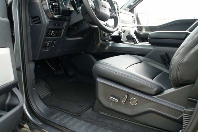 New 2025 Ford F150 Lariat w/ Equipment Group 502A High image 17