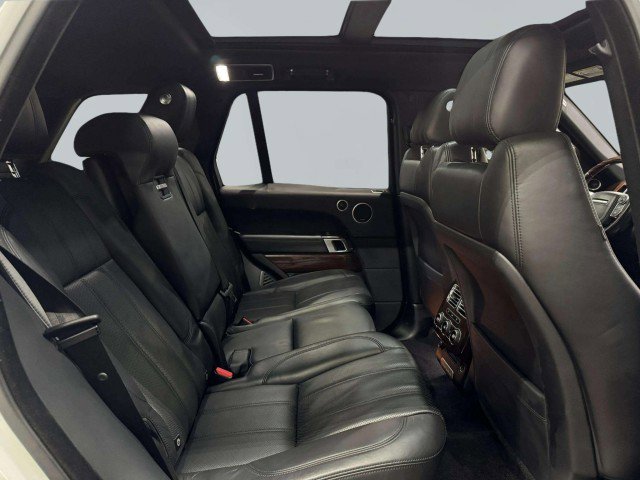 Used 2015 Land Rover Range Rover Supercharged image 43