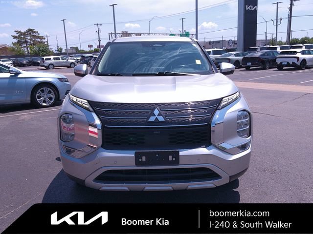 Used 2022 Mitsubishi Outlander SE FWD image 4