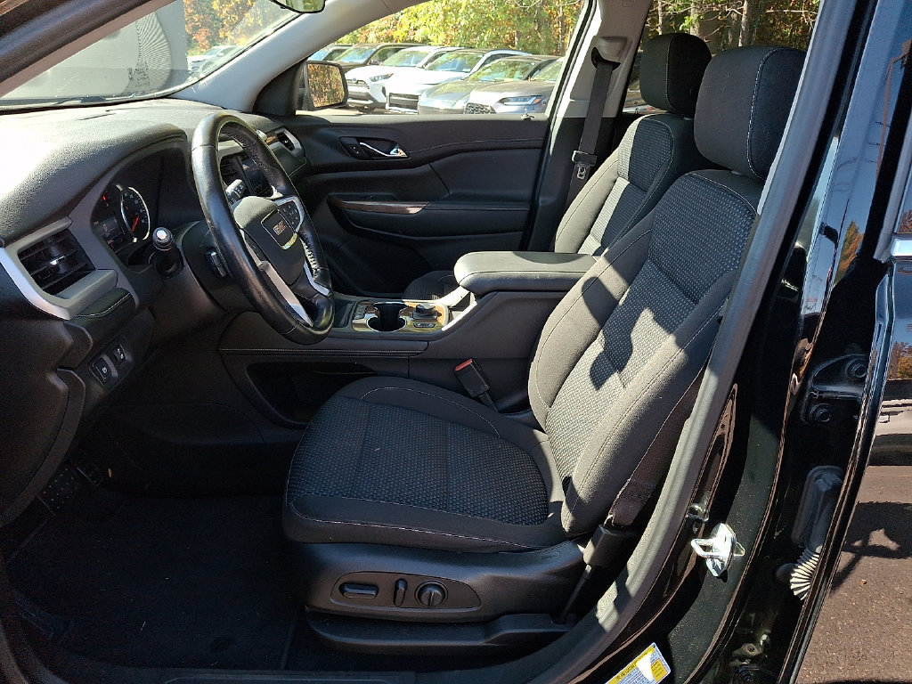 Used 2020 GMC Acadia SLE w/ Driver Convenience Package AWD/4WD image 18