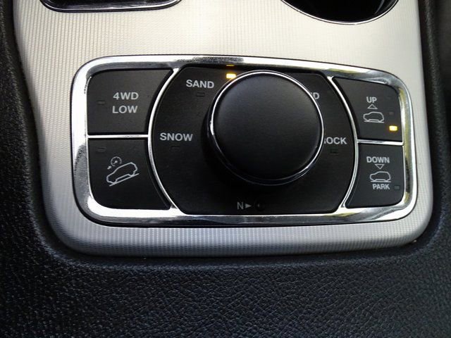 Used 2021 Jeep Grand Cherokee Summit image 11