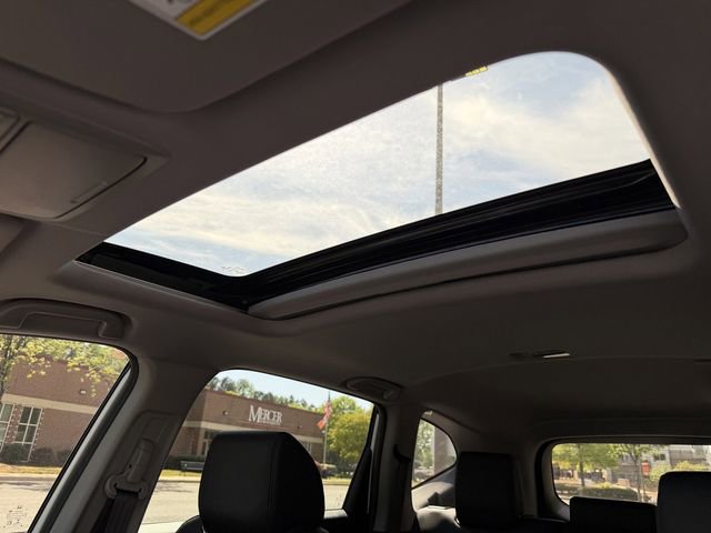 Used 2022 Honda CR-V Touring image 25