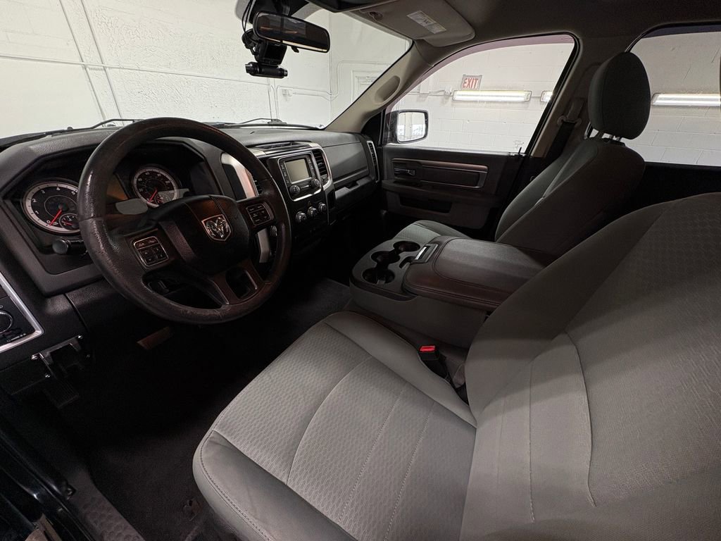 Used 2018 RAM 1500 Classic SLT image 22