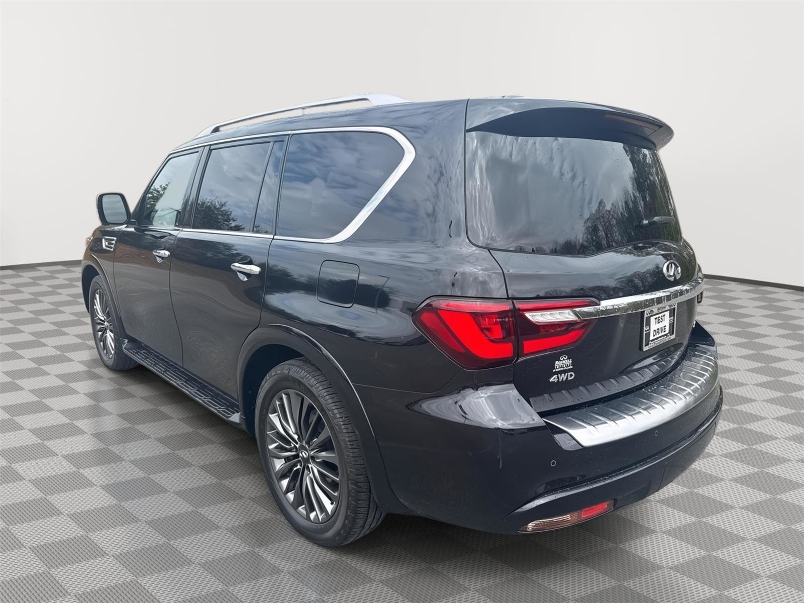 Used 2023 INFINITI QX80 Sensory w/ Cargo Package AWD/4WD image 8