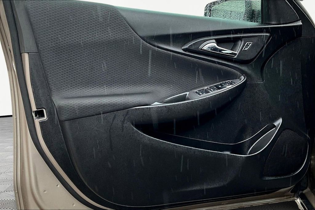 Used 2025 Chevrolet Malibu LT image 22