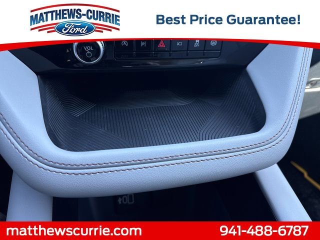 New 2026 Ford Explorer Active image 21