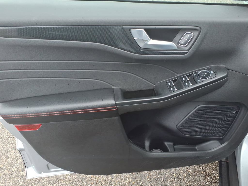 Certified 2024 Ford Escape ST-Line w/ Tech Pack #1 FWD image 13