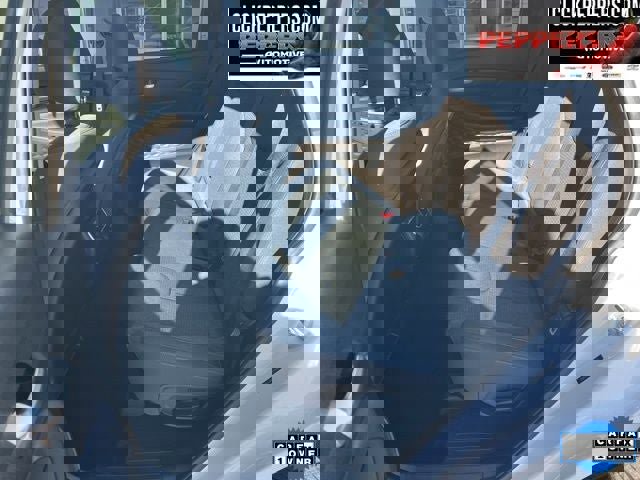 Used 2023 Hyundai Santa Fe SEL image 13