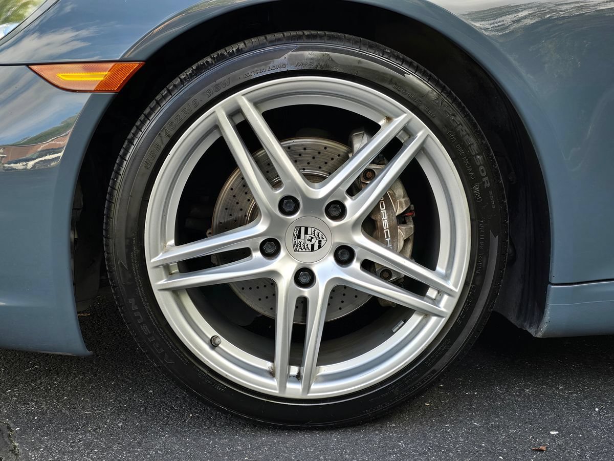 Used 2017 Porsche 911 Carrera RWD image 36