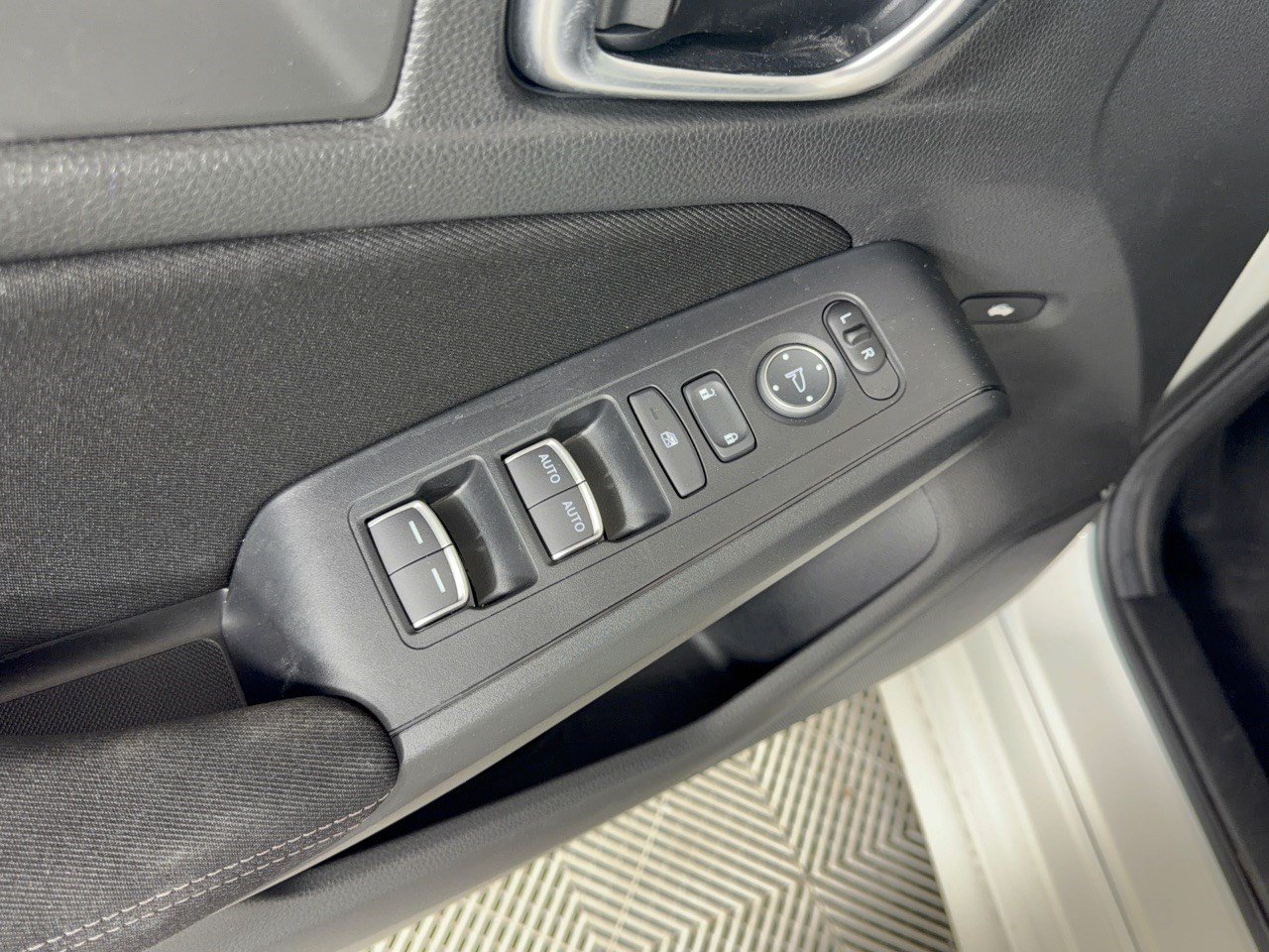 Used 2025 Honda Civic Sport image 15