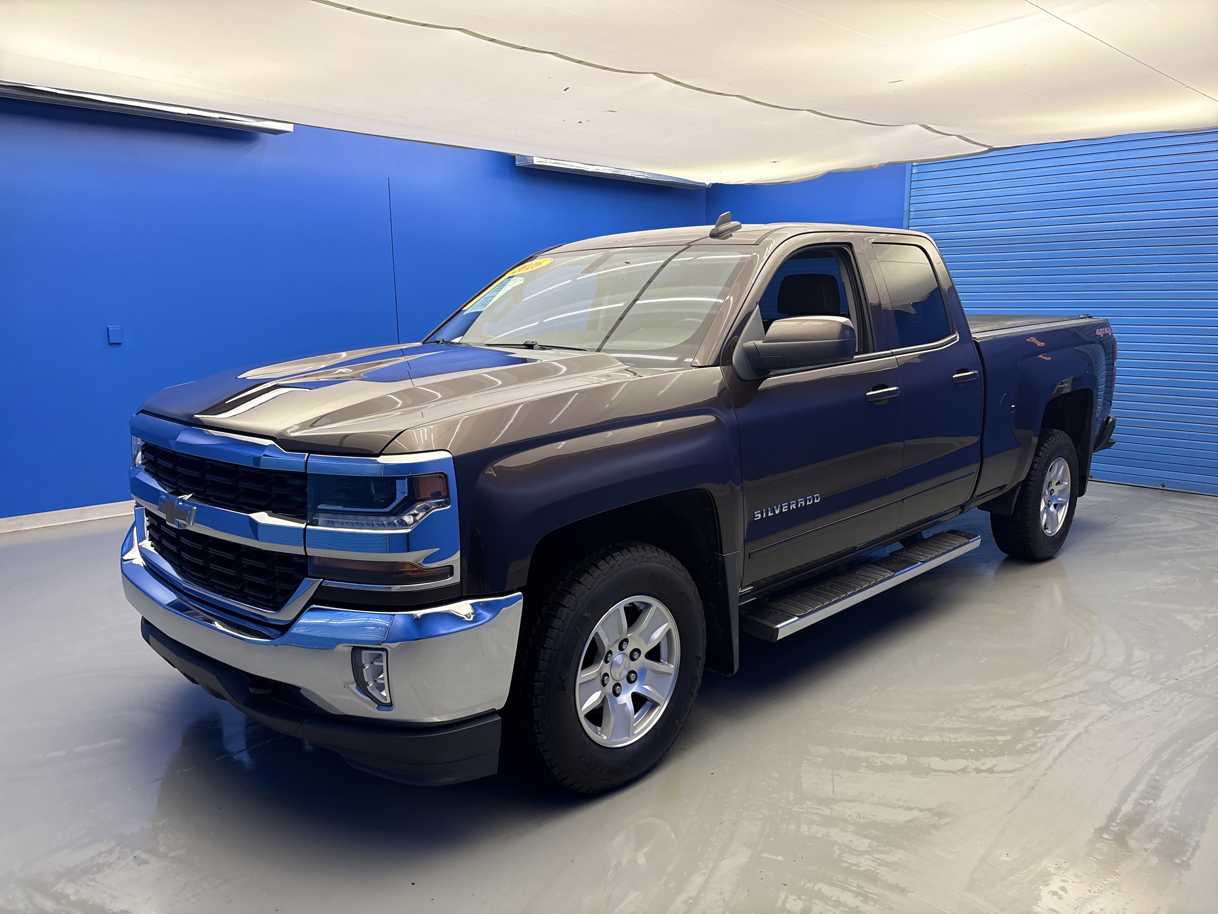 Used 2016 Chevrolet Silverado 1500 LT w/ All Star Edition AWD/4WD image 4