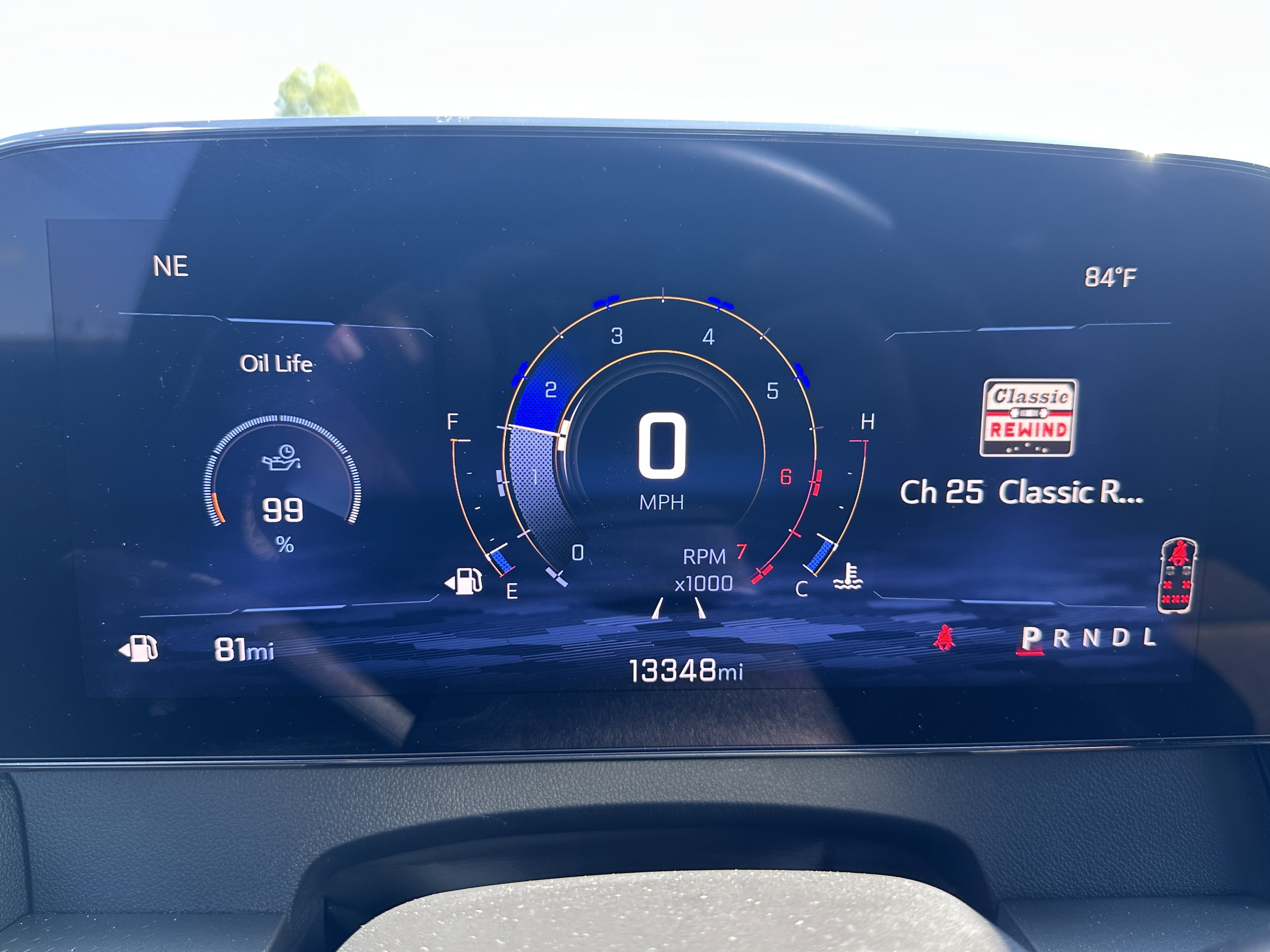 Used 2025 Chevrolet Traverse LT image 16