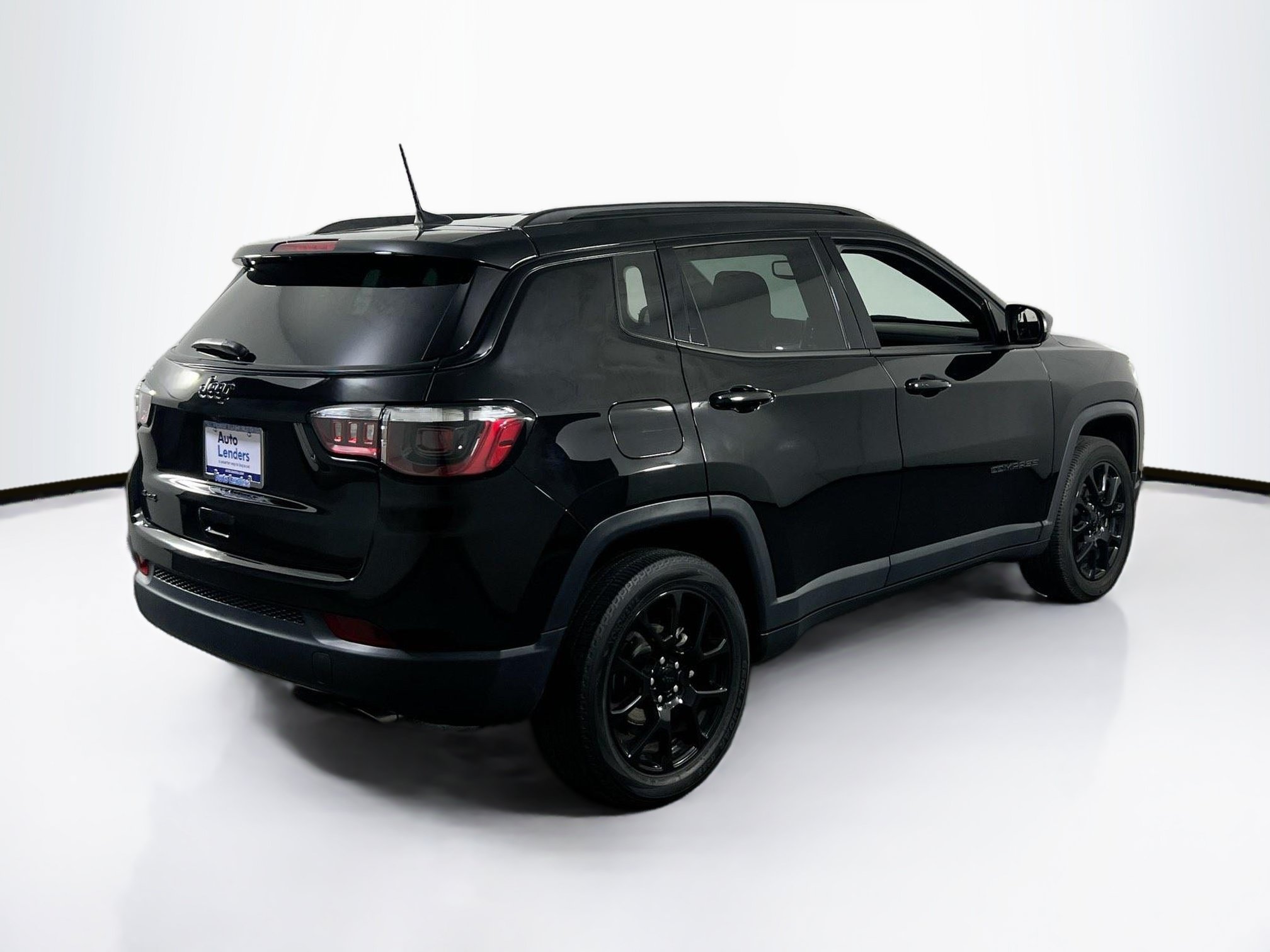 Used 2022 Jeep Compass Latitude w/ Convenience Group AWD/4WD image 5