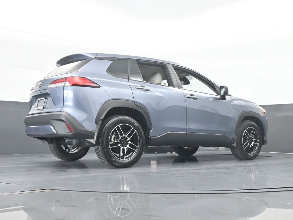 Used 2023 Toyota Corolla Cross L image 58