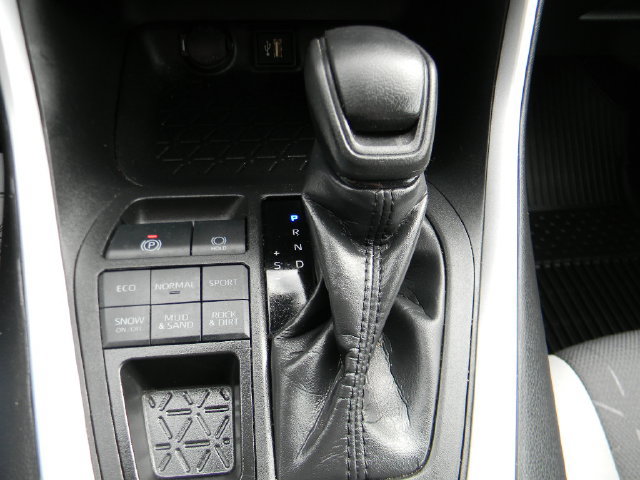 Certified 2024 Toyota RAV4 XLE w/ Convenience Package AWD/4WD image 17