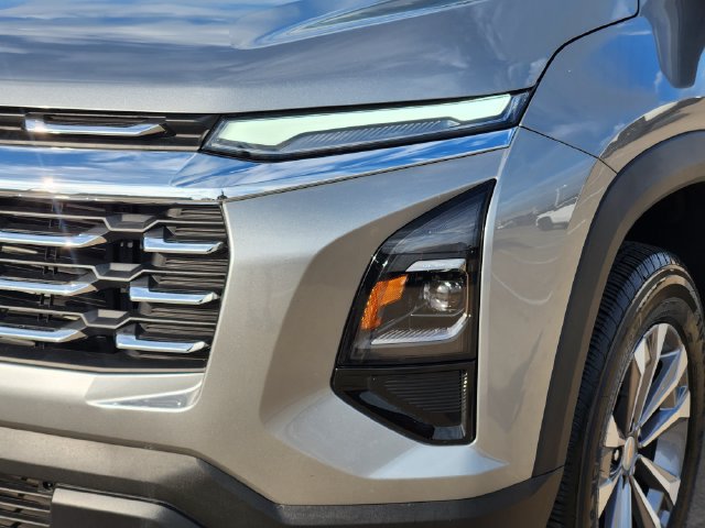Used 2026 Chevrolet Equinox LT FWD image 16